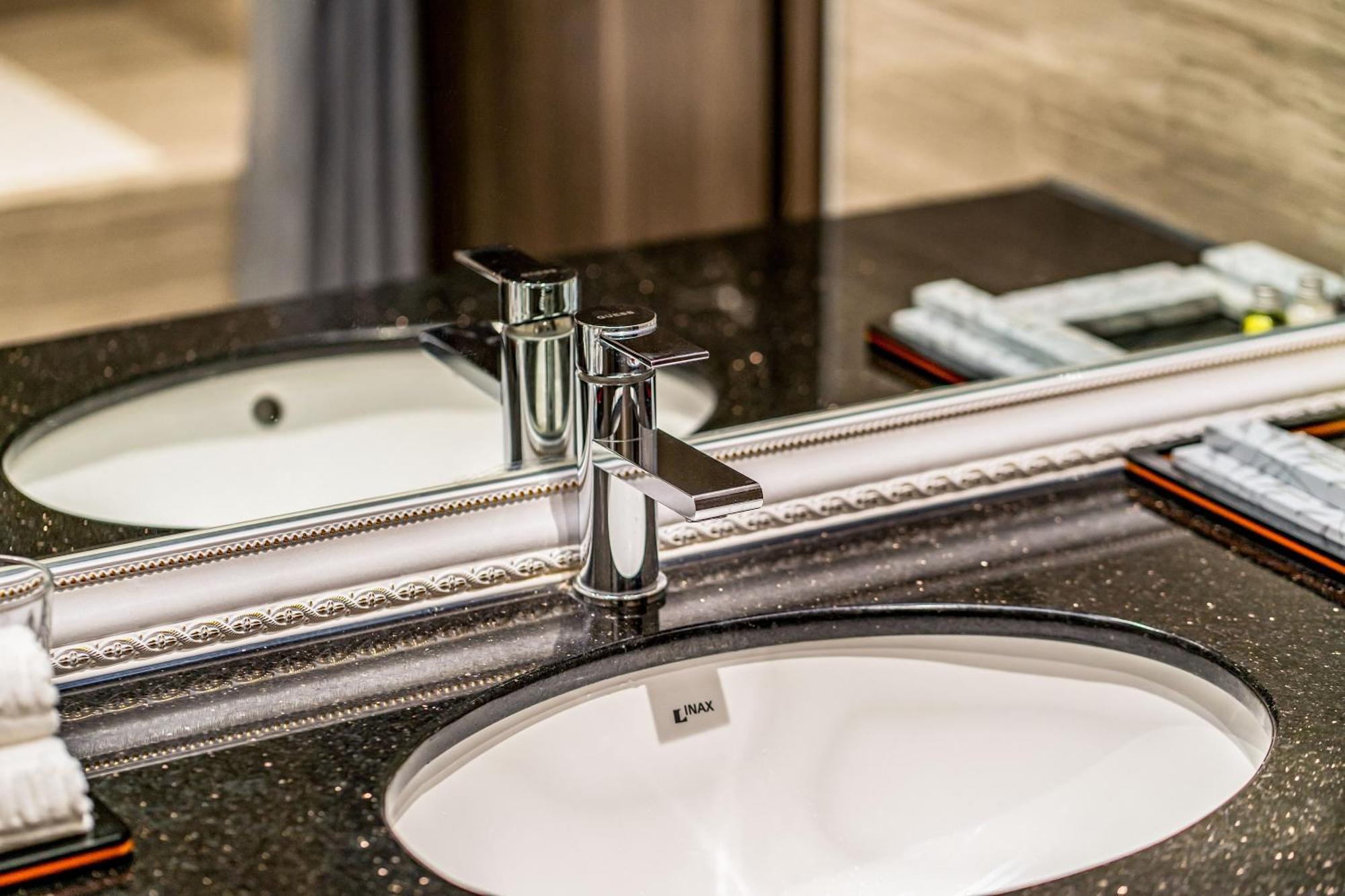 The Cap Hotel Вунгтау Екстер'єр фото
